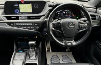 LEXUS ES 300H