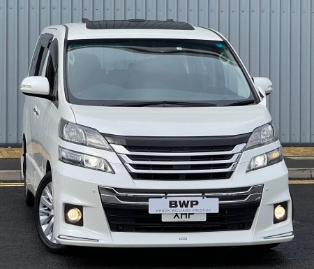 TOYOTA VELLFIRE