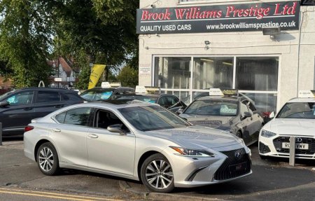 LEXUS